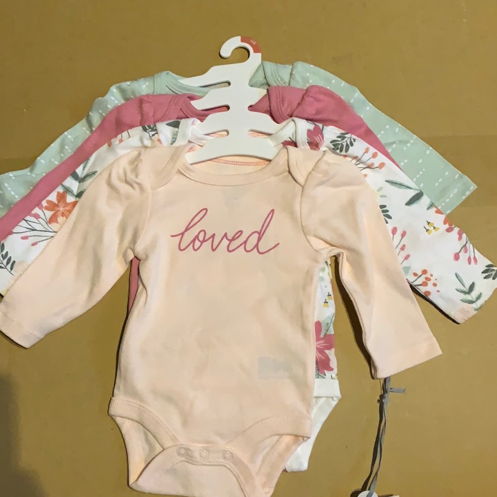 Long sleeved bodysuits